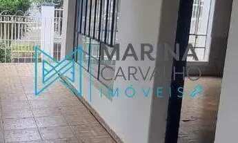 Imagem 4: Marina Carvalho Imoveis aluga casa com 2 quartos ,1 suite em excelente localização!