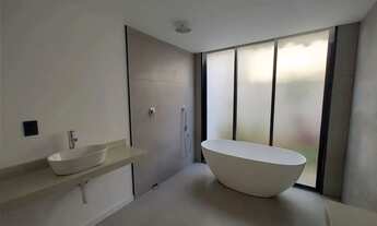 Imagem 2: Casa de Condomínio para venda com 370m² e 6 vagas em Santana de Parnaíba