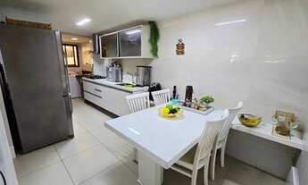 Imagem: Apartamento pe na areia e vista mar com