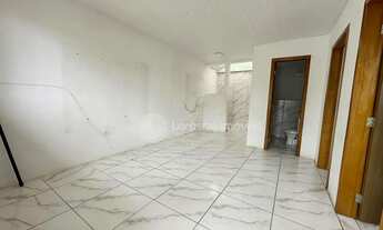 Imagem 3: Imóvel para aluguel possui 50 metros quadrados com 2 quartos em Capão da Imbuia - Curitiba