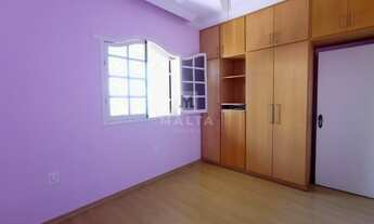 Imagem 2: Casa à venda no bairro Barreiro de 4 quartos