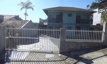 Imagem 2: Amplo sobrado averbado no bairro Floresta