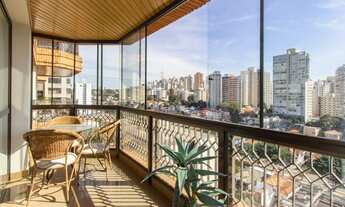 Imagem 2: Apartamento a Venda em Higienópolis de 158m² - 3 Suítes e 3 Vagas