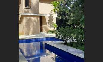 Imagem 3: Casa de condomínio sobrado para aluguel e venda com 700 metros quadrados com 4 quartos