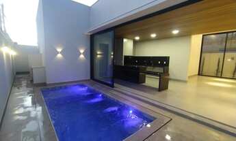 Imagem 6: Casa de Condomínio para venda com 240m, 4 suítes, área gourmet e piscina