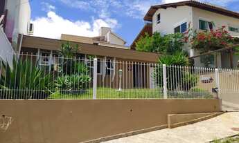 Imagem: Casa com 3 quartos e suíte Trindade