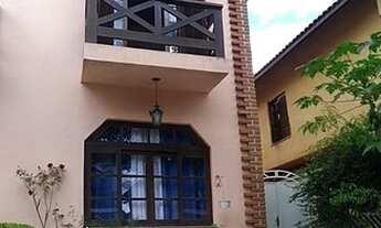 Imagem: Lindo Sobrado localizado no condomínio