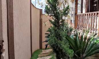 Imagem: Casa com 5 quartos, 300 m² à venda em