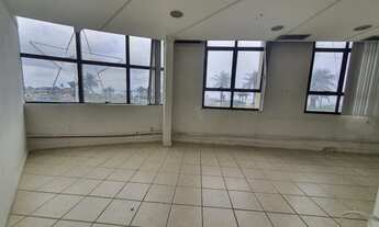 Imagem 5: Prédio/Edifício inteiro para aluguel possui 185 metros quadrados em Boca do Rio - Salvador