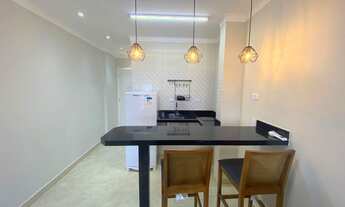 Imagem 3: Linda kit net na Praia de Pitangueiras, toda reformada com ar e vaga de garagem