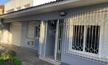 Imagem 1: Casa para Venda - 315m², 3 dormitórios, sendo 1 suites, 4 vagas - Nonoai