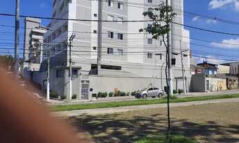 Imagem 7: Apartamento para aluguel e venda possui 52 metros quadrados com 2 quartos