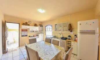 Imagem 7: Casa para venda tem 150 metros quadrados com 3 quartos em Novo Mundo - Curitiba - PR