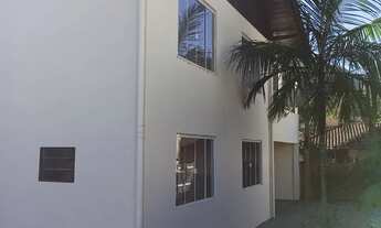 Imagem: Sobrado próximo da SCAR