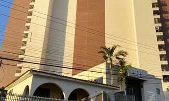 Imagem 2: Ampla Casa Comercial para locação na Av. das Flores com Espço para Estacionamento