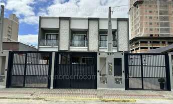 Imagem: Sobrado a venda mobiliado em Itapema SC