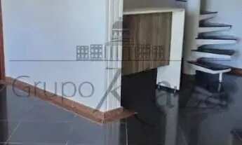 Imagem 2: Duplex para aluguel possui 180 metros quadrados com 3 quartos