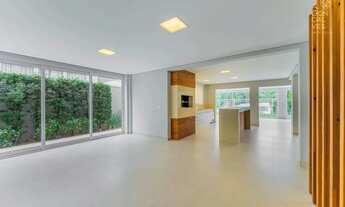 Imagem: Casa em Condomínio, 05 Suítes, 04 Vagas