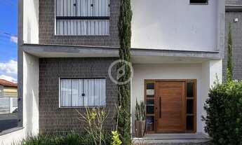 Imagem 2: Sobrado à venda no bairro Beira Rio - Guaramirim/SC