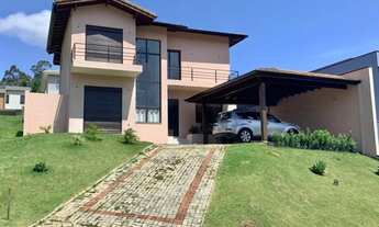 Imagem 3: Moderna casa localizada a menos de 10 minutos do Centro de Atibaia, cercado de uma bela ma