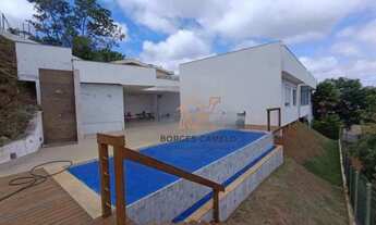 Imagem: Casa com 4 quartos para alugar, 325 m²