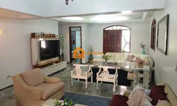 Imagem 3: Casa espaçosa à venda no Cocó, Fortaleza