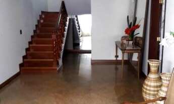 Imagem 2: Casa para alugar com 4 dormitórios em , cod:23581