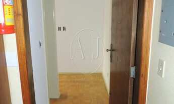 Imagem 4: Apartamento térreo de 2 dormitórios com 2 vagas box garagens cobertas, à venda no bairro P