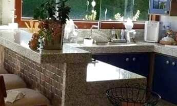 Imagem 4: Casa 3 quartos, 1 suíte em Condomínio particular. Área construída 450m². Área total 745m²