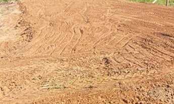 Imagem: Terreno em piçarras