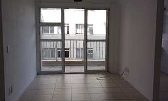 Imagem 3: EXCELENTE 3QTS LATERAL COM VAGA PARA LOCAÇAO CONDOMÍNIO EM SAO CRISTOVAO FRENTE QUINTA DA