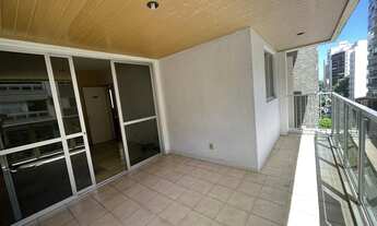 Imagem 3: Apartamento para venda tem 140 metros quadrados com 4 quartos em Praia do Canto - Vitória