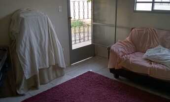 Imagem 4: Casa com amplo terreno de 537 metros quadrados , aproximadamente 2,2 km do Bairro Santa Cr