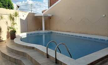 Imagem 2: ALUGA ÓTIMA CASA PARA FINS COMERCIAL