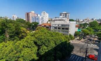 Imagem 2: Apartamento 2 dormitórios, com sacada, excelente vista, semi mobiliado na Rua Jerônimo de