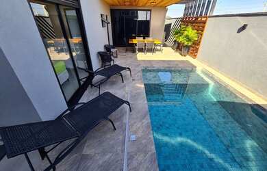 Imagem 2: Casa de condomínio para venda tem 220 metros quadrados com 3 quartos