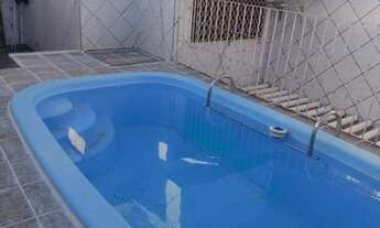 Imagem: Casa com piscina em San Martin
