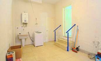 Imagem 6: Casa térrea de 2 dormitórios e 3 vagas de garagem na Vila Ipiranga em Porto Alegre