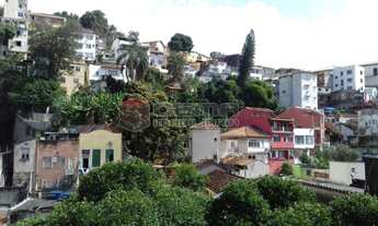 Imagem: Conjugado dividido quarto e sala na Gloria