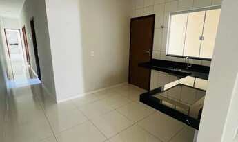 Imagem 3: Casa Residencial das flores com 3/4, 1 suite e garagem para dois carros cobertos