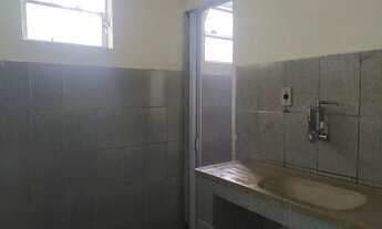 Imagem 2: Kitinet Para Rapazes na praça sem Depósito