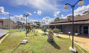 Imagem 2: Chácara à venda com 905m² de área útil em um terreno de 5.000m². 04 quartos sendo uma suít