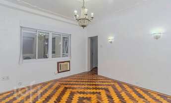 Imagem 2: Apartamento 3 dormitórios, dep empregada, próximo HCPA, HPS, CMPA, parque Redenção.121 m2