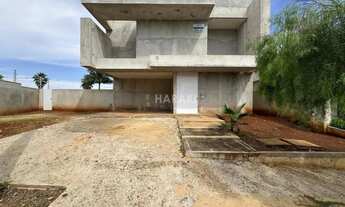 Imagem: Sobrado no Condomínio GREEN PARK, para