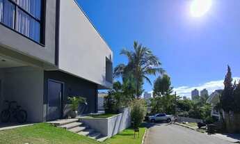 Imagem 3: Casa no Cond. Ariribá Moderna 3 dorms 279m² com piscina