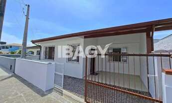 Imagem 2: Excelente Casa 2 dormitório(s) em Barra do Aririú - Palhoça