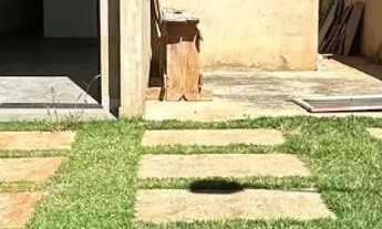 Imagem: Casa á venda com 3 quartos sendo 1 suíte