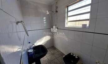 Imagem 7: Terreno com três residências habitáveis em Itaquera