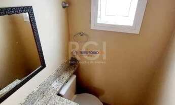 Imagem 4: Casa com 03 dormitórios, 01 suíte, pátio com churrasqueira e 03 vagas de garagem no bairro