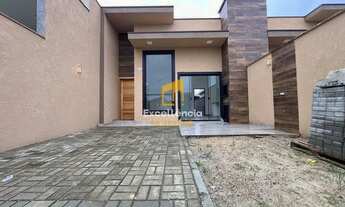 Imagem: Casa com 3 quartos a 340 metros do mar